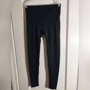 Black Stretchy Cato Leggings Size Small Cropped Yoga Leisure Dance Active Wear